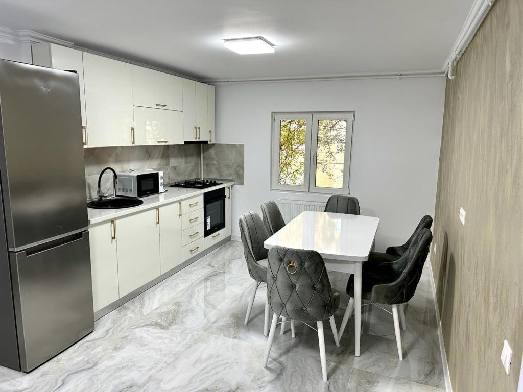 Elite Apartment Buzău Exteriér fotografie